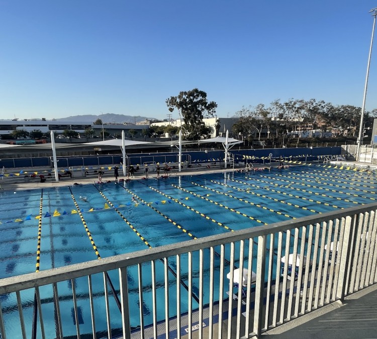 santa-monica-high-school-pool-photo